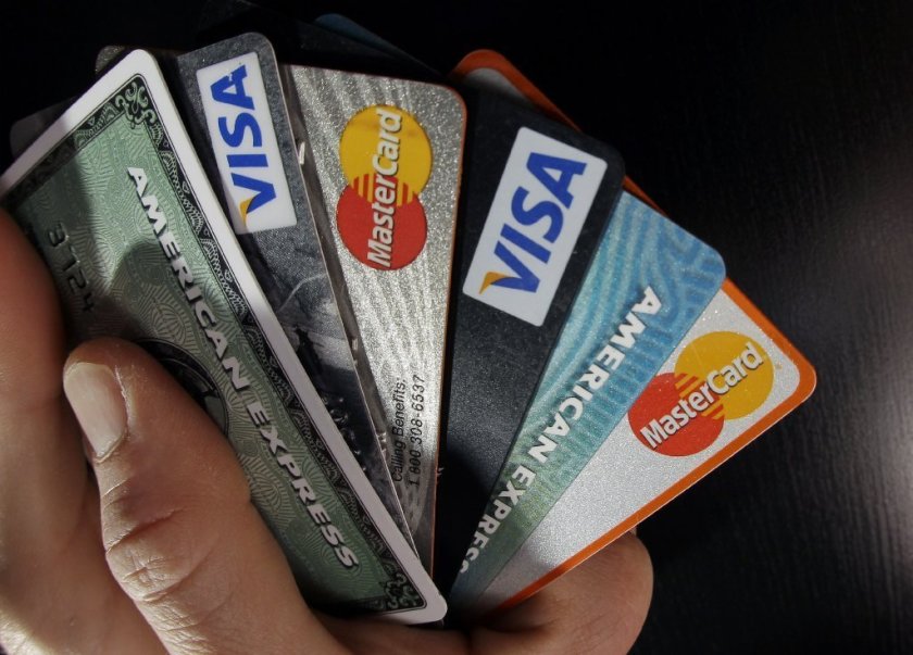 Kreditkort är vanliga vid insättningar och uttag